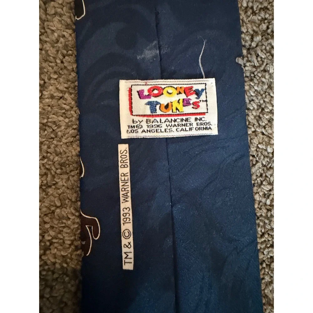 Vintage 1993 Looney Tunes Bugs Bunny Taz Daffy Duck Graphic Navy Blue Silk Tie